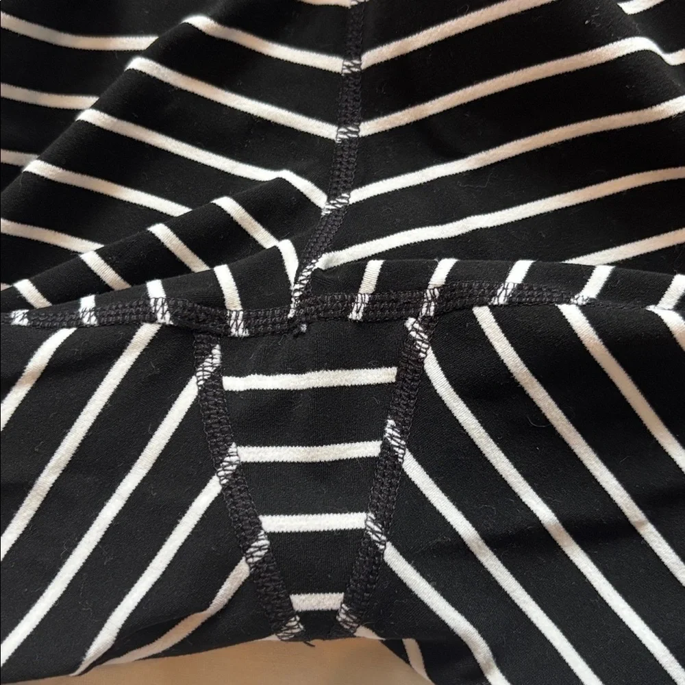 Athleta Elation Virasana Stripe 7/8 Tight - Picture 9 of 11